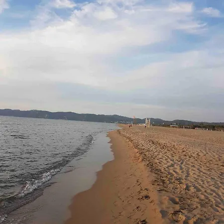 San Pietro Melia Gjiri Lalzit Beachfront 德拉克