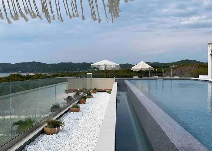 San Pietro Melia Gjiri Lalzit Beachfront * Draci